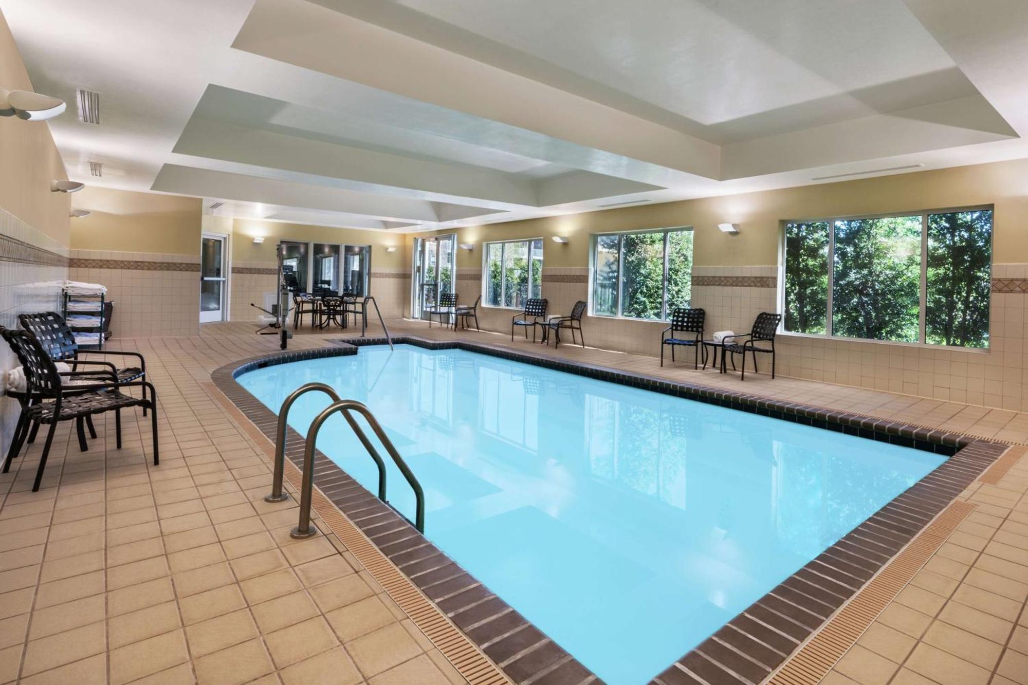 Hilton Garden Inn Blacksburg University Экстерьер фото